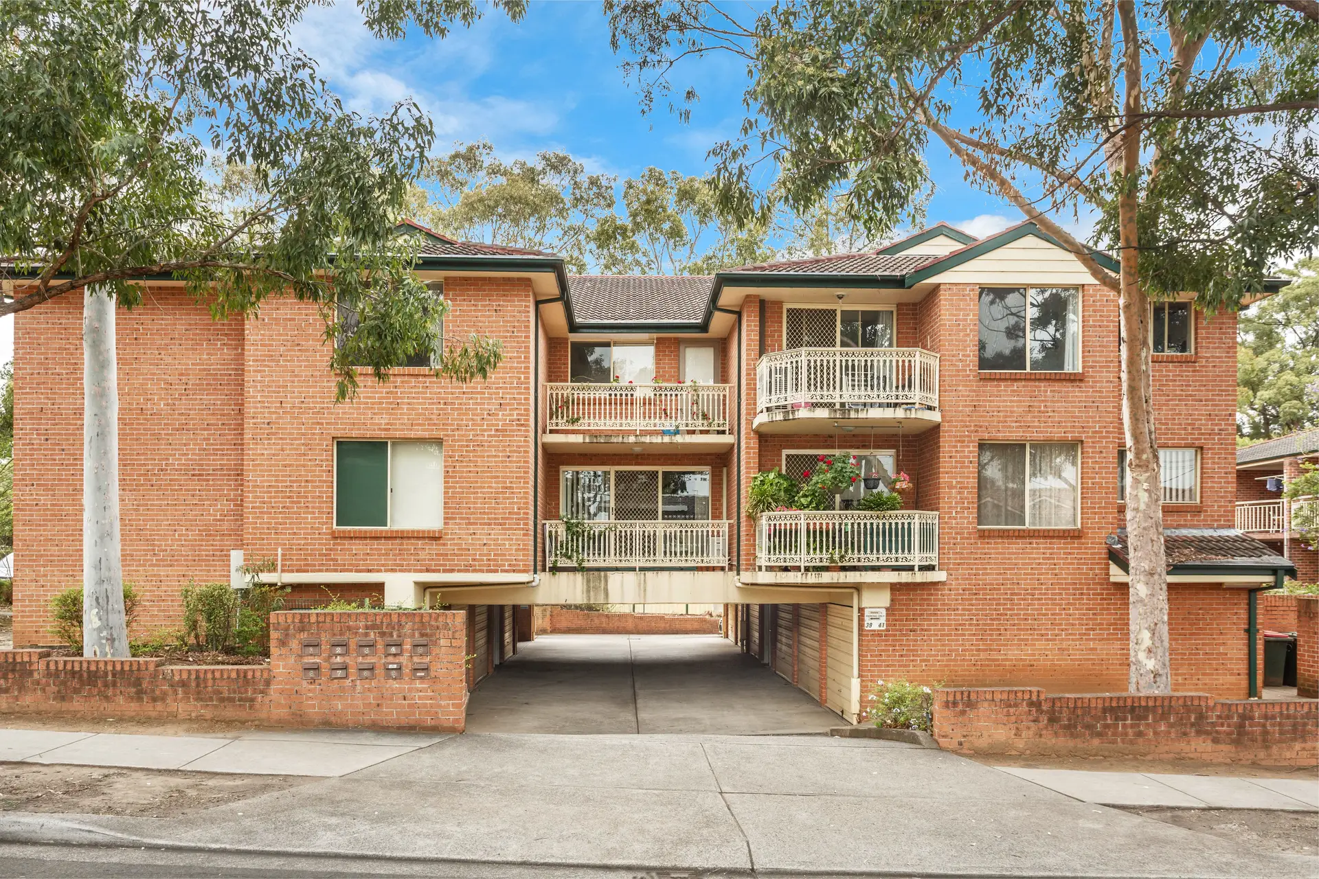 7/39-41 Windsor Road, Merrylands Sold by Highfield Real Estate Sydney - image 1