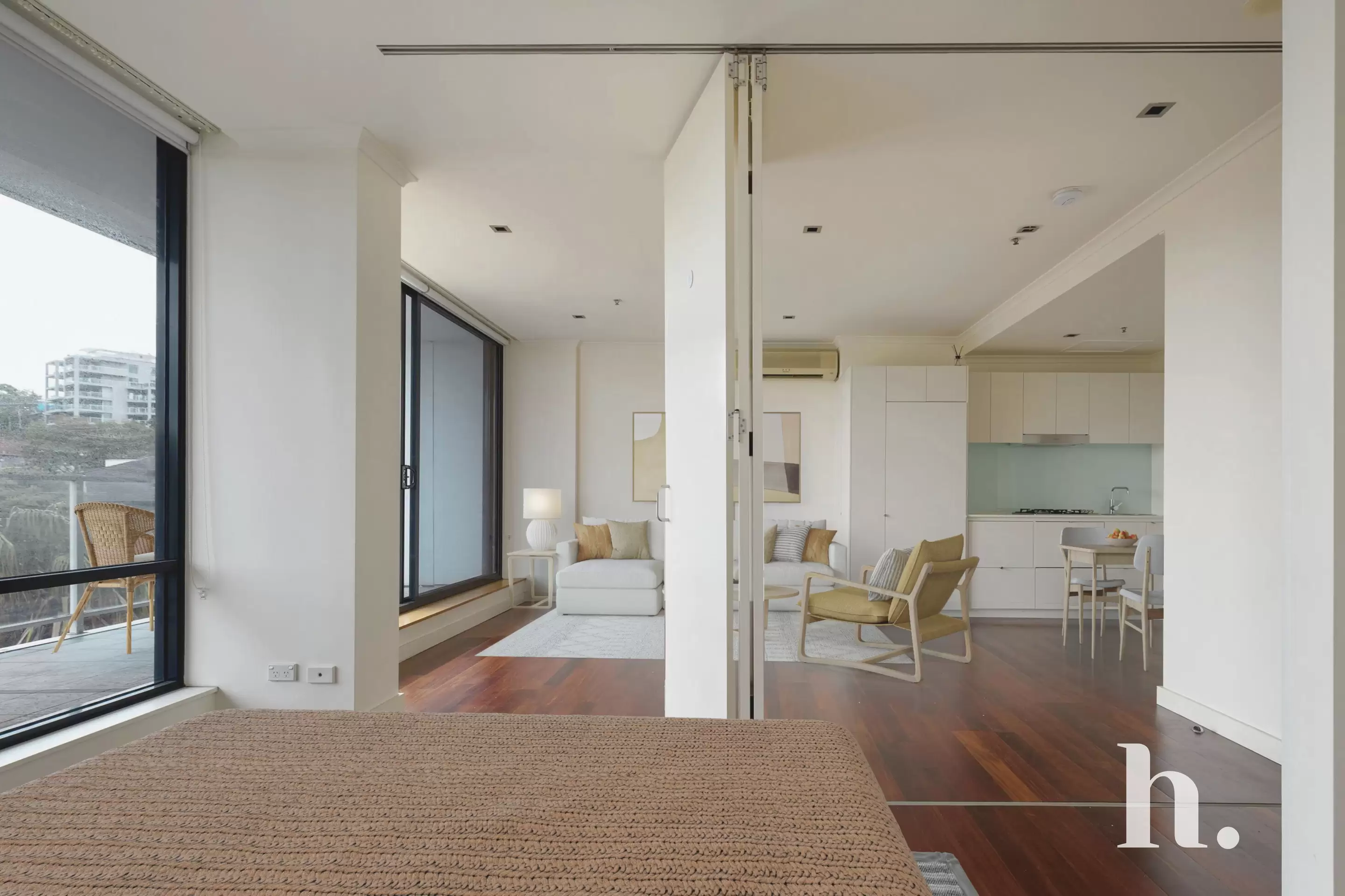 402/85 New South Head Road, Edgecliff Sold by Highfield Real Estate Sydney - image 2