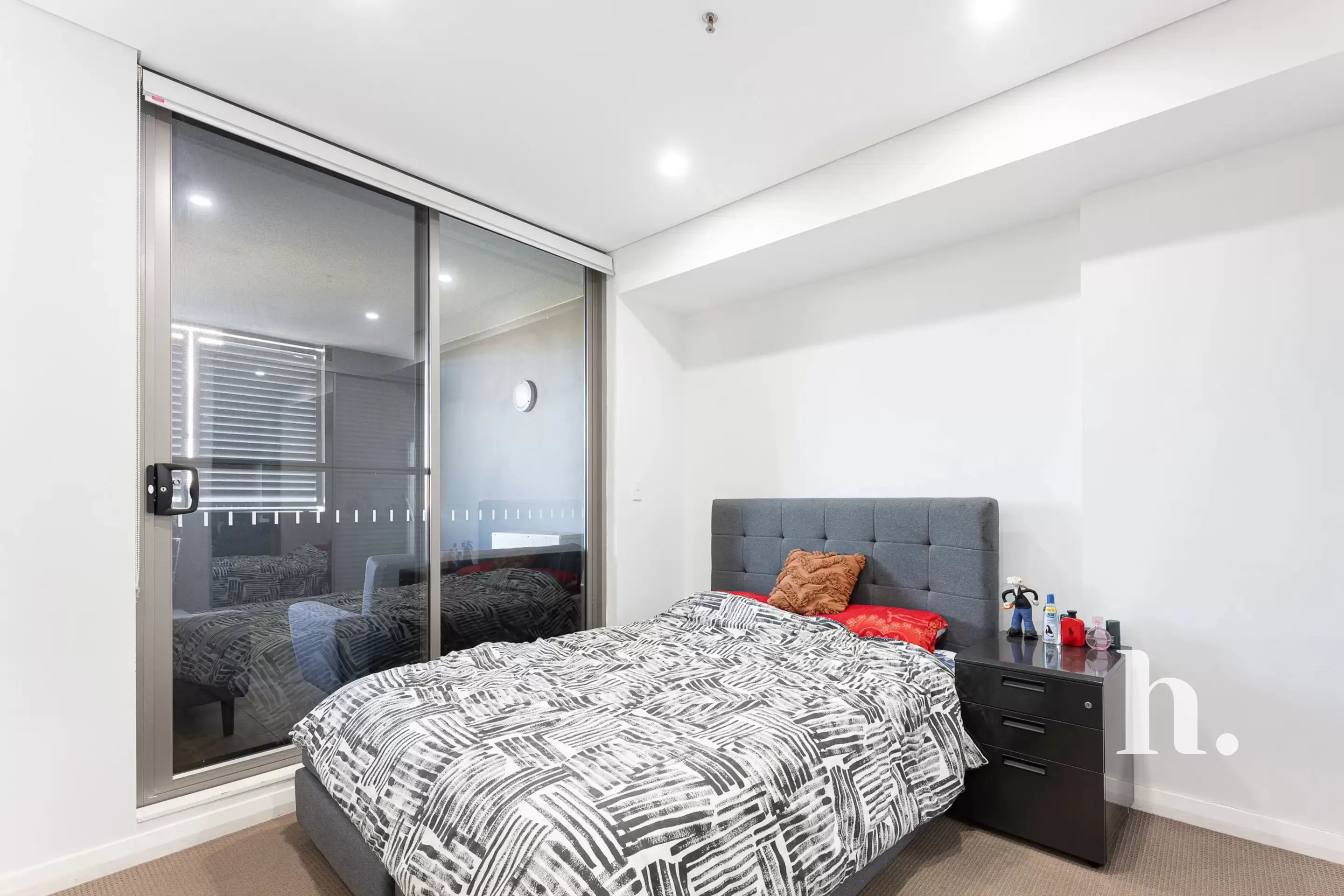202/12 East Street, Granville Leased by Highfield Real Estate Sydney - image 4