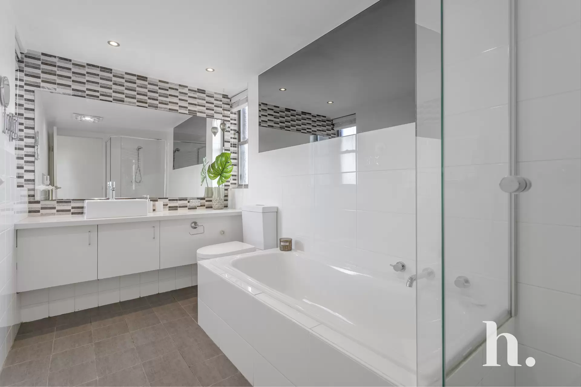 25/61 West Parade, West Ryde For Sale by Highfield Real Estate Sydney - image 1